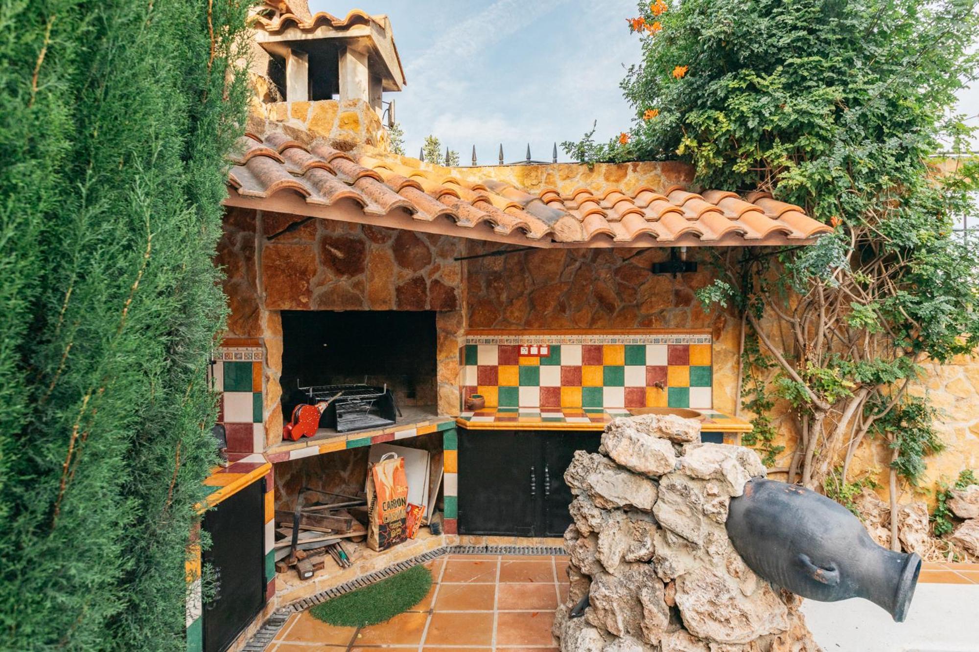 Chalet, Rodeada De Naturaleza Piscina A Doce Klm De Y 7 Del Aeropuerto Casa vacanze Valenza