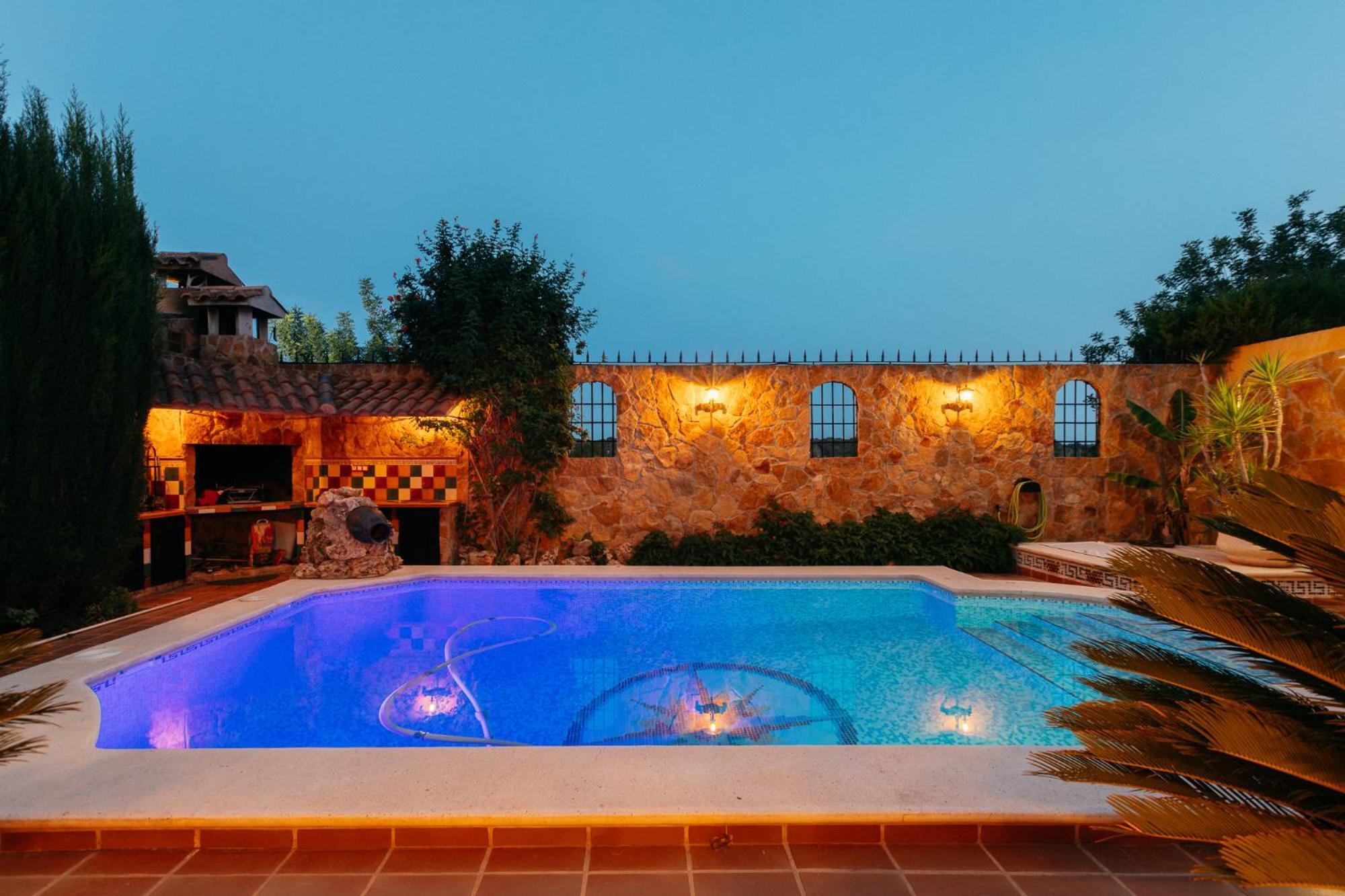 Chalet, Rodeada De Naturaleza Piscina A Doce Klm De Y 7 Del Aeropuerto Casa vacanze Valenza